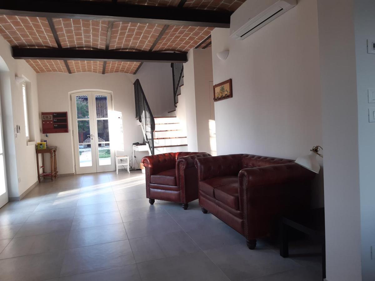 麦比欧Santa Maria Di Lorgana住宿加早餐旅馆 外观 照片